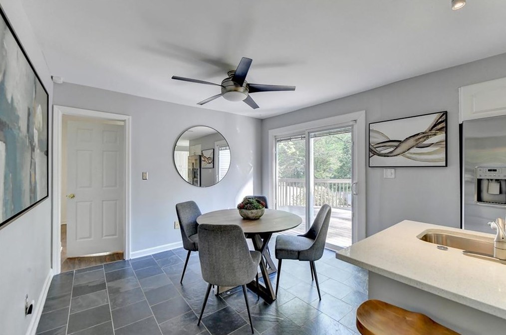 1139 Vis Trl, Atlanta GA 30324-4528 exterior