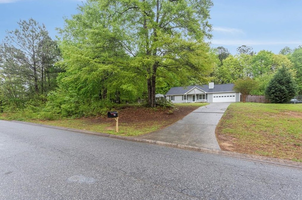 85 Midland Ct, Winder, GA 30680-7141