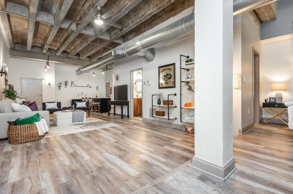 1804 Liberty Ln, Roswell, GA 30075