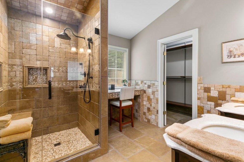 161 Carleton Gold Trl, Dacula GA  30019-6574 exterior
