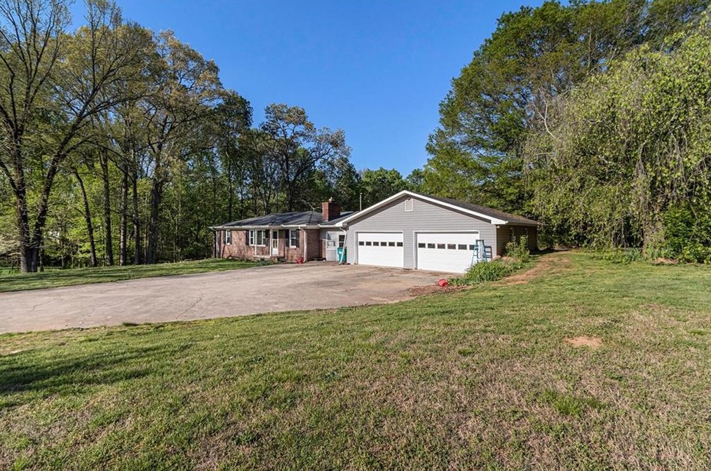 788 Fairview School Rd, Demorest, GA 30535
