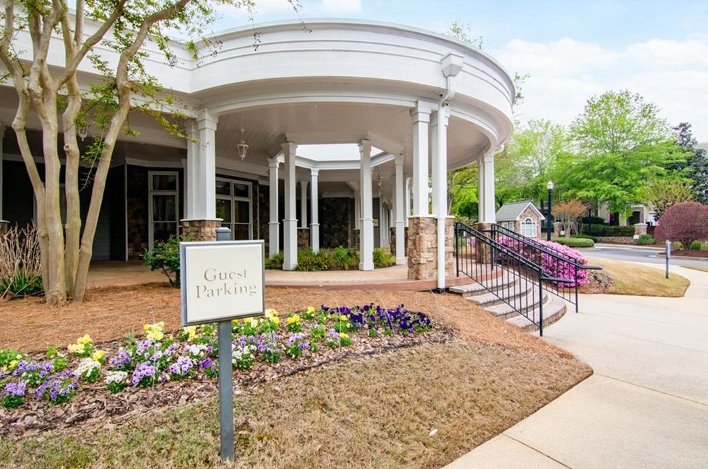 613 Sandringham Dr, Alpharetta GA 30004-4972 exterior