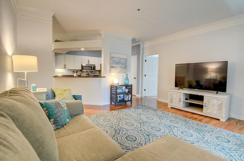 613 Sandringham Dr, Alpharetta GA 30004-4972 exterior