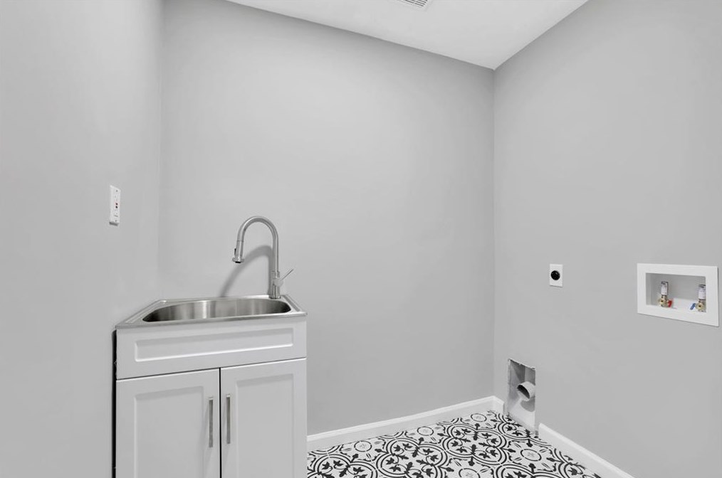 2866 Joyce Ave, Decatur GA  30032-4324 exterior