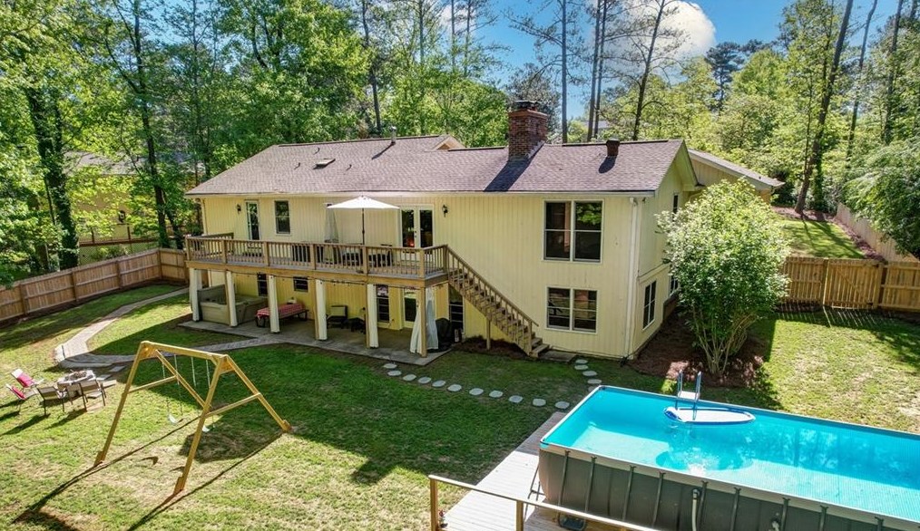 11350 Cranwood Cv, Roswell GA  30075-2469 exterior