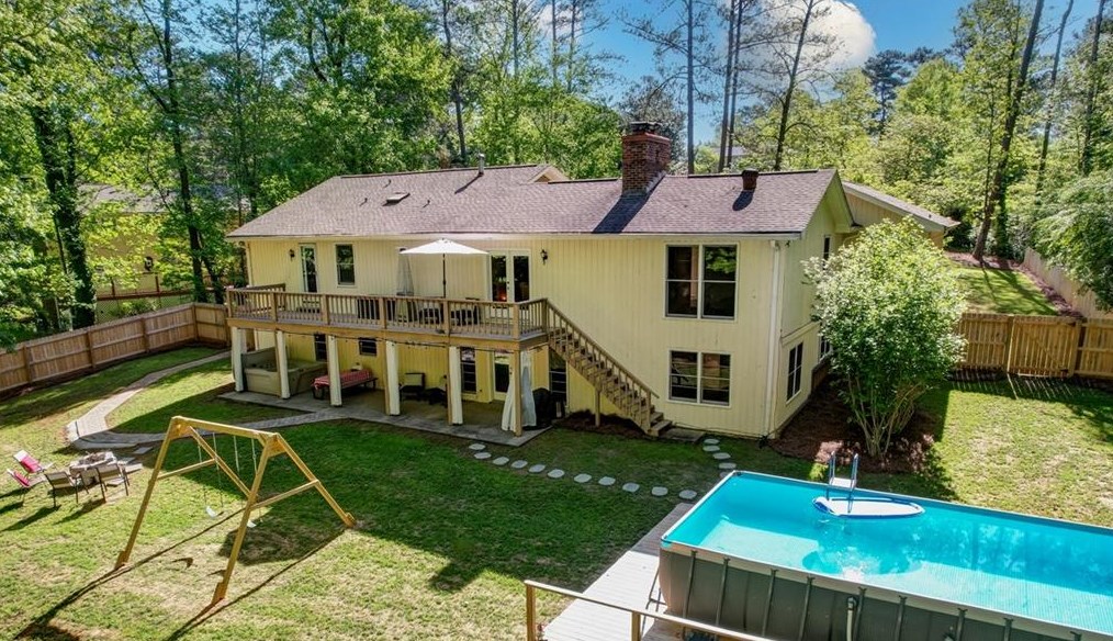 11350 Cranwood Cv, Roswell GA  30075-2469 exterior