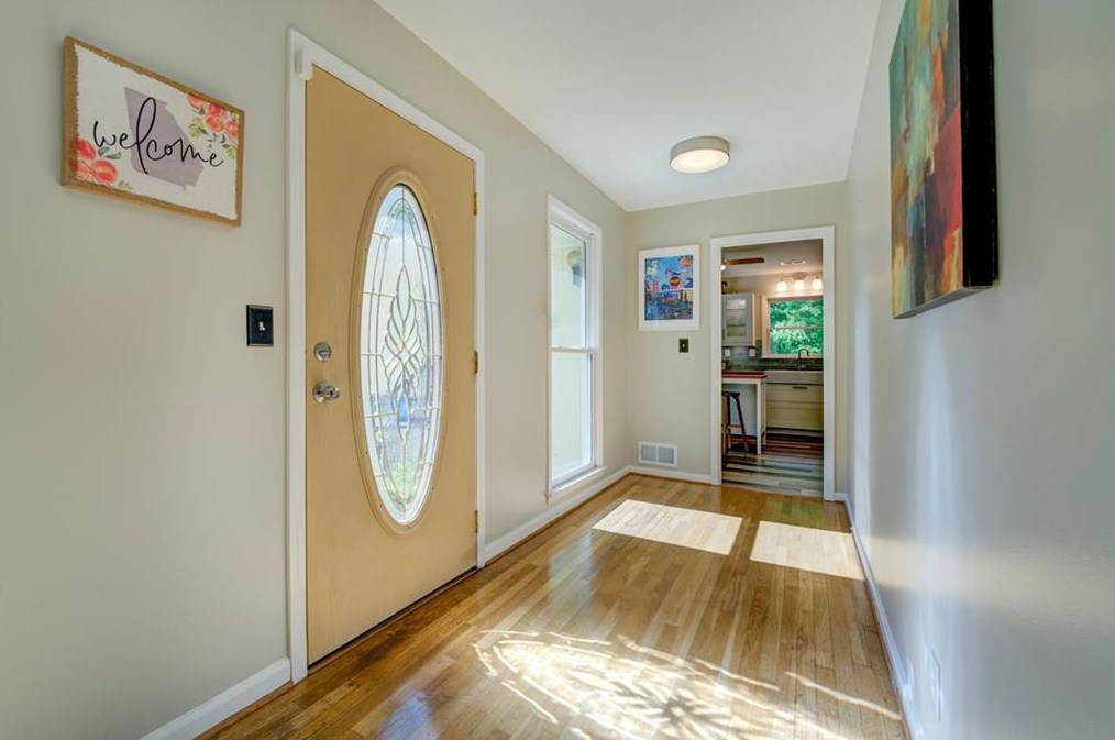11350 Cranwood Cv, Roswell GA  30075-2469 exterior