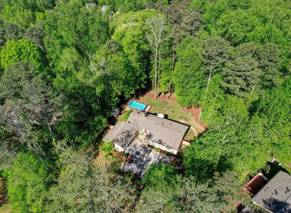 11350 Cranwood Cv, Roswell GA  30075-2469 exterior