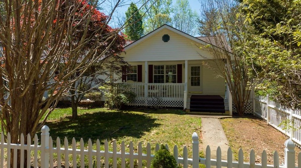 222 Tinas Ct, Blairsville, GA 30512