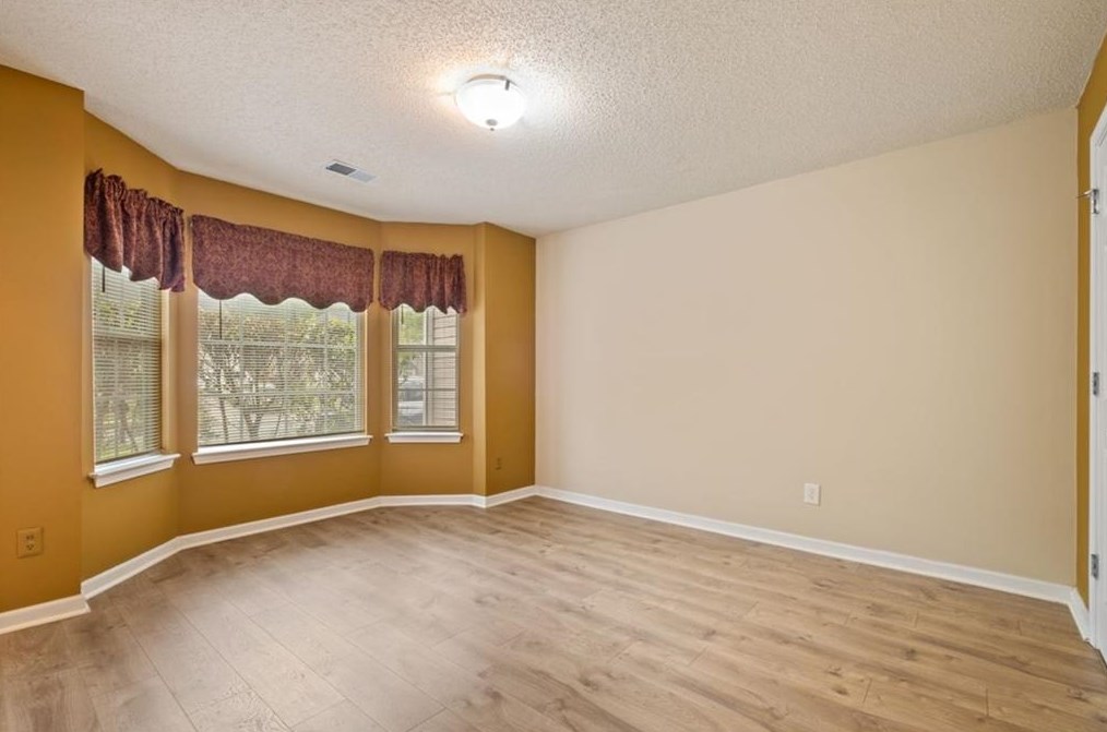 3526 Oakshire Way, Atlanta GA  30354-3629 exterior