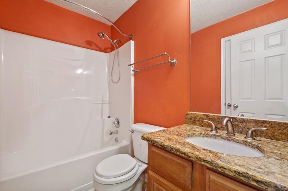 3526 Oakshire Way, Atlanta GA  30354-3629 exterior