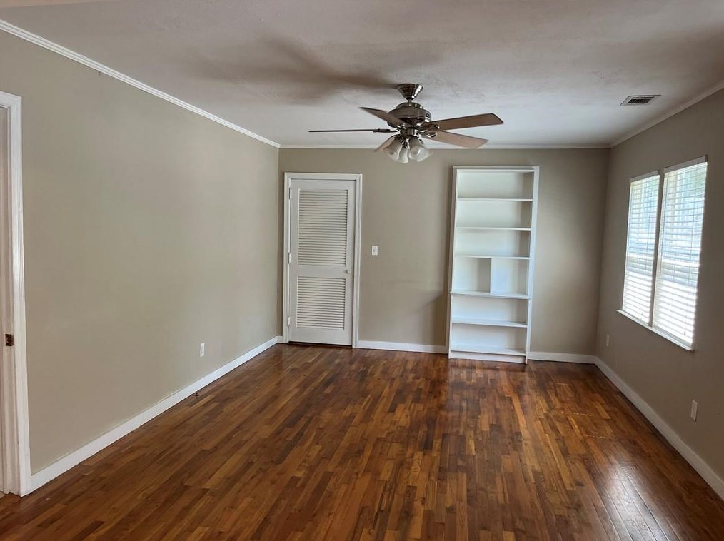 306 66th St, Savannah, GA 31405-5315