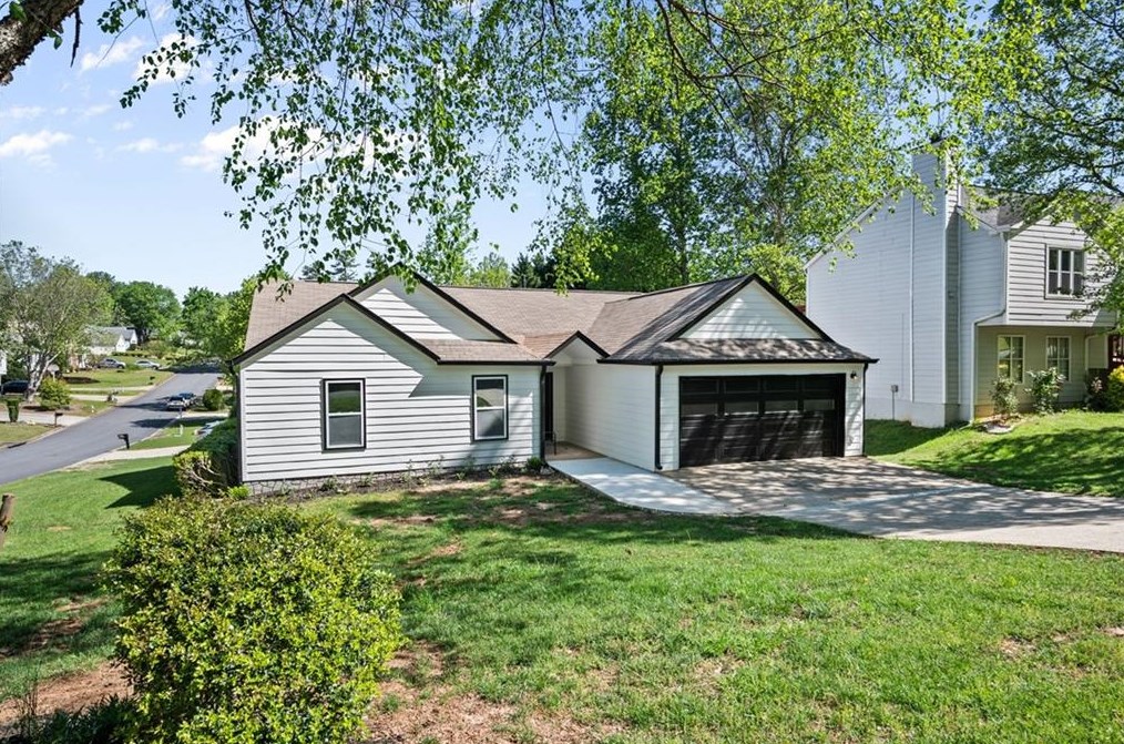 5010 Morton Ferry Cir, Alpharetta, GA 30022-6619