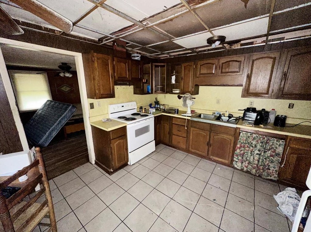 2480 Hill Circle Ne, Conyers, GA 30012