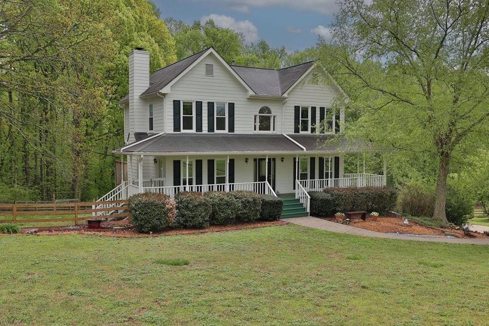 5125 Hyde Way, Cumming, GA 30040 MLS 7203640 Coldwell Banker