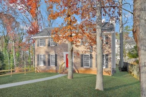 5066 Stoney Point Ln, Stone Mountain GA  30088-3775 exterior