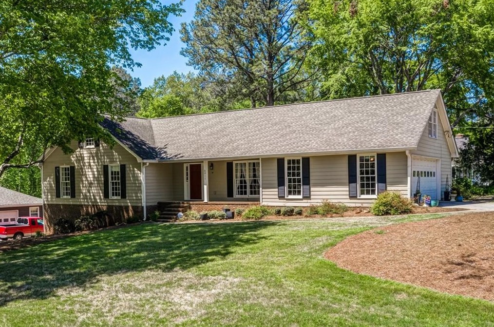 5011 Stones Crossing Dr Sw, Lilburn, GA 30047
