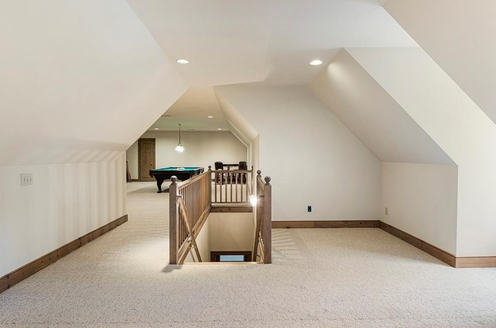 100 Wilderbluff Ct, Atlanta GA  30328-1147 exterior