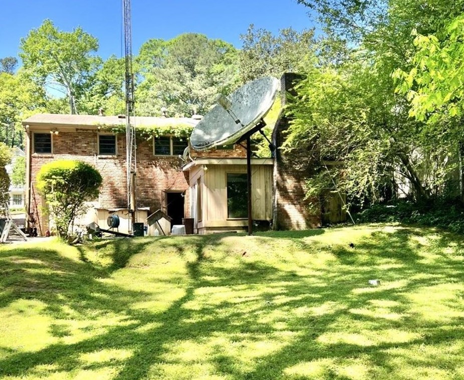 2461 Fernleaf Ct, Atlanta GA  30318-1419 exterior