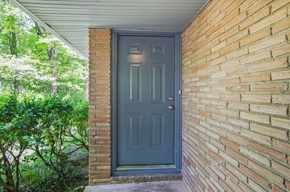 1872 Long Dr, Decatur, GA 30032