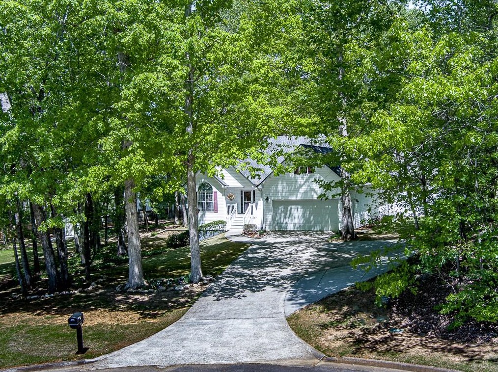 101 Sundown Way, Acworth, GA 30102-7805