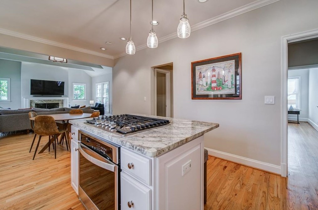 311 Lamont Dr, Decatur GA  30030-2344 exterior