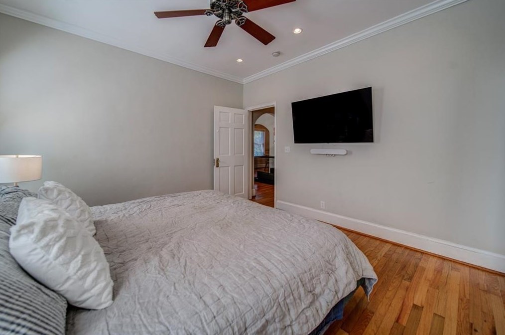 311 Lamont Dr, Decatur GA  30030-2344 exterior