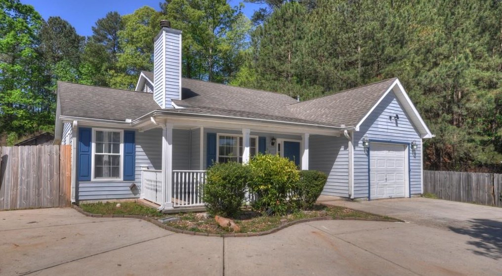 6925 Chaleur Point, Rex, GA 30273