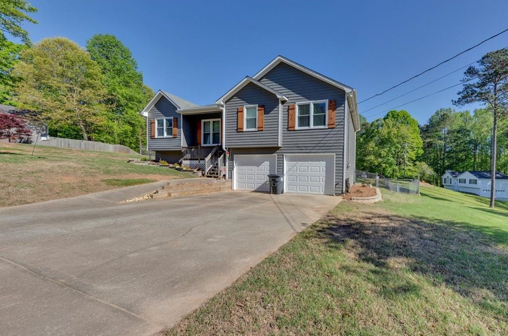 364 Ridge Run Dr, Hiram, GA 30141