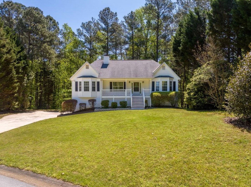 98 Tanglewood Dr, Hiram, GA 30141
