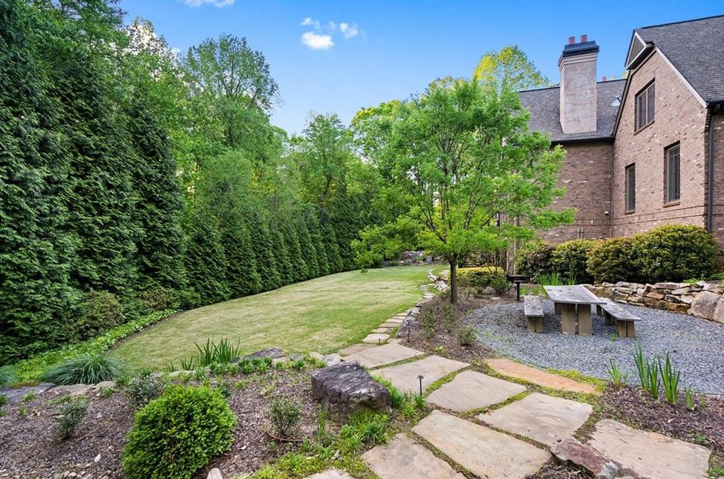 5790 Winterthur Ln, Atlanta GA  30328-4624 exterior