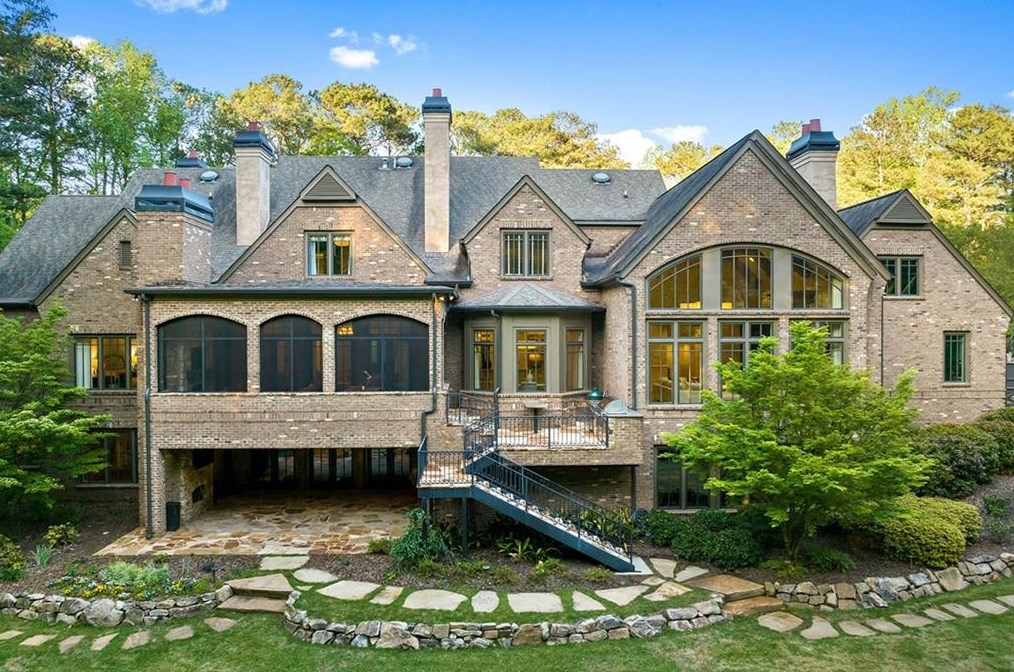 5790 Winterthur Ln, Atlanta GA  30328-4624 exterior