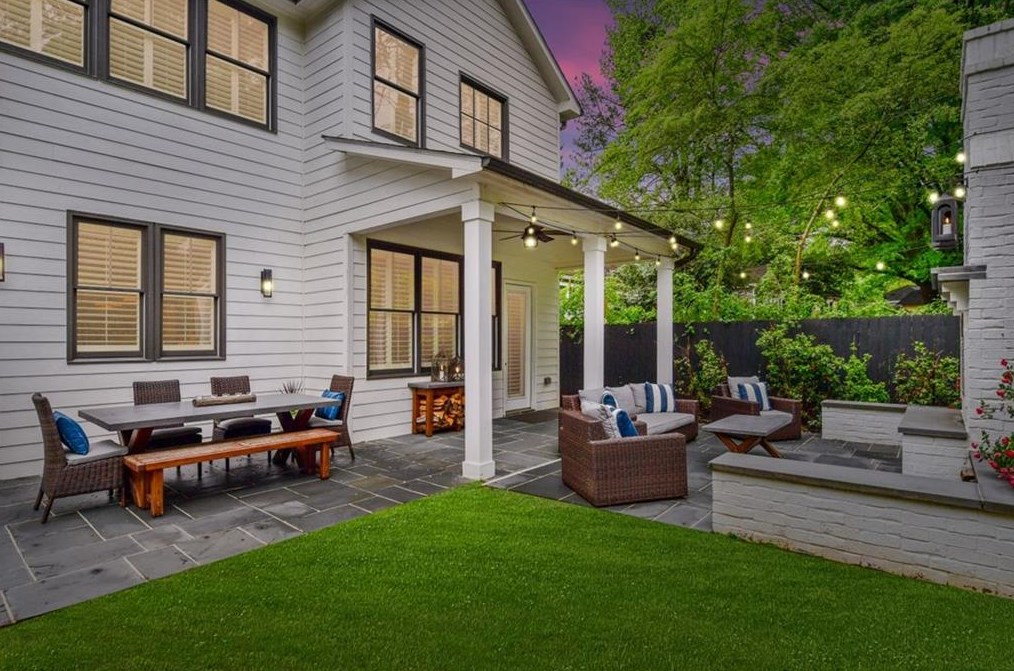 408 Woodhaven Dr, Decatur GA  30030-1648 exterior