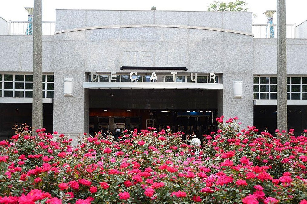 408 Woodhaven Dr, Decatur GA  30030-1648 exterior