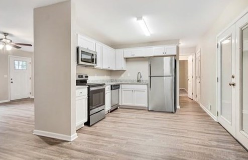 1512 Pine Glen Cir, Decatur GA  30035-1527 exterior