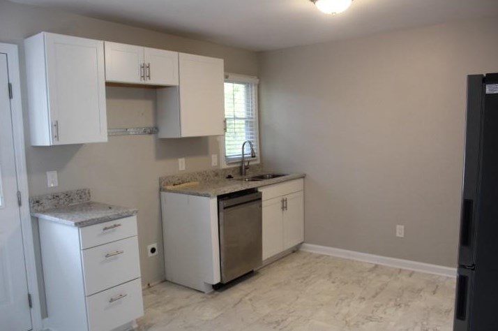 2129 Barbara Ln, Decatur GA  30032-5918 exterior