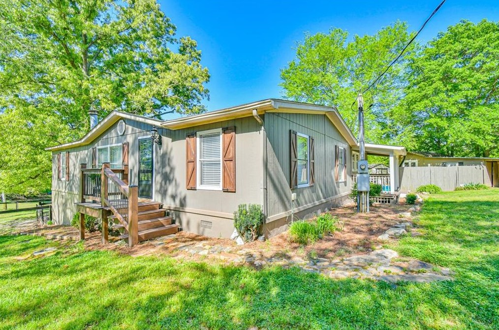 248 Banyon Creek Dr, Talmo, GA 30575