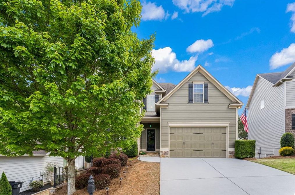 329 Fieldstone Ln, Dallas, GA 30132-6319