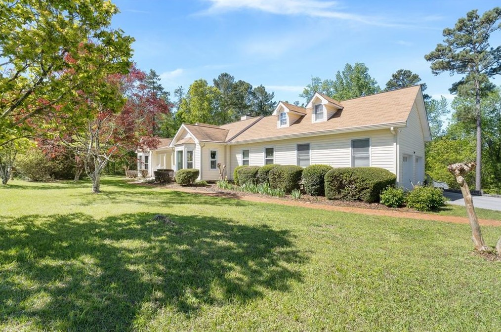 9163 Edinburg Dr, Winston, GA 30187