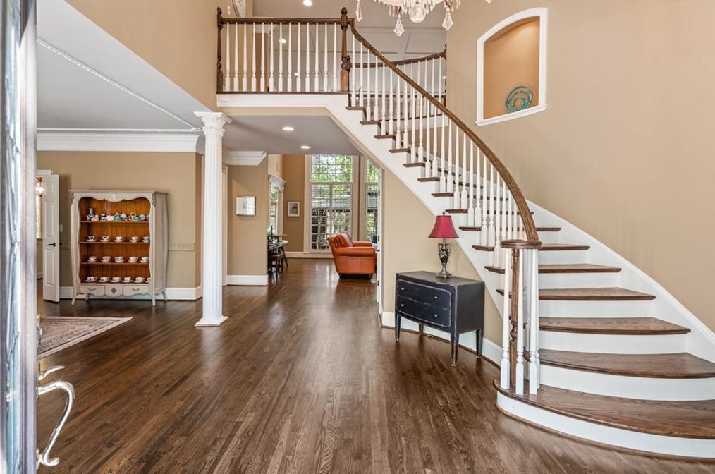 9255 Chandler Blf, Alpharetta, GA 30022-6218