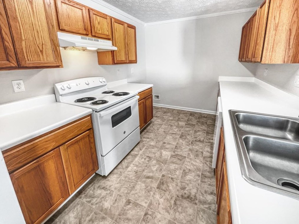 3158 Kingswood Gln, Decatur GA  30034-6716 exterior