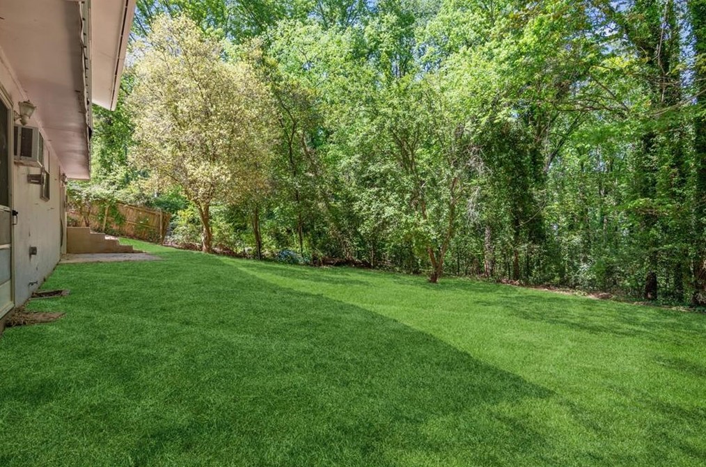 3879 Water Oak Way, Atlanta GA  30340-2535 exterior