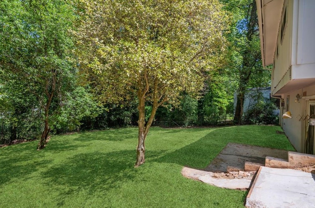 3879 Water Oak Way, Atlanta GA  30340-2535 exterior