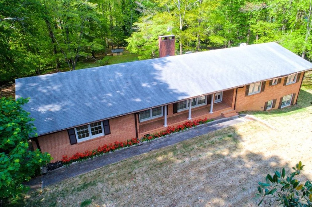2200 Cedar Terrace Rd, Lithia Springs, GA 30122