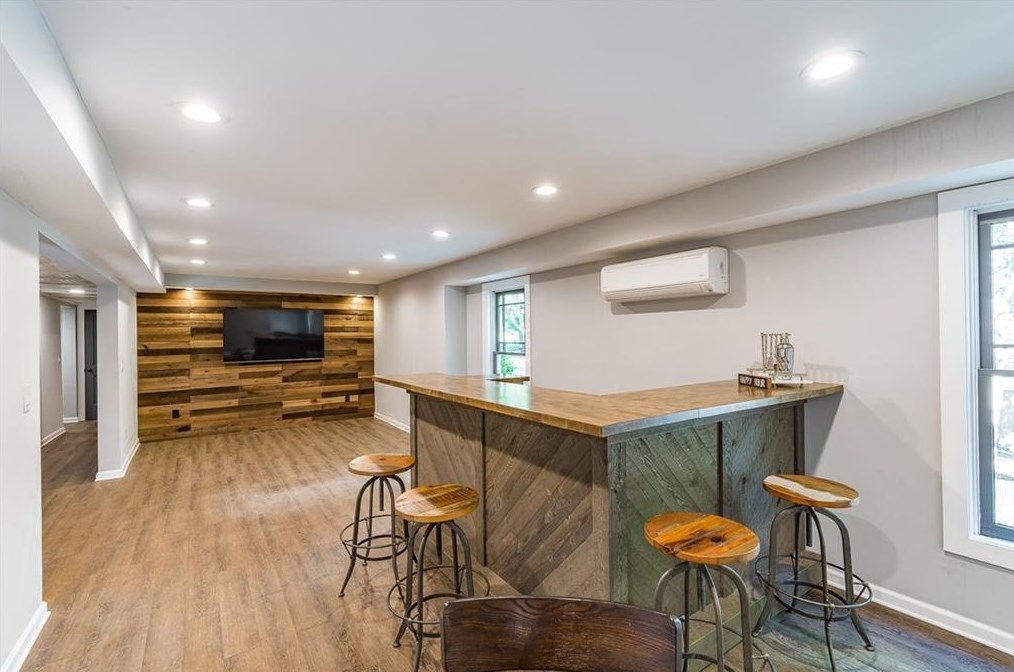 2149 Oakview Rd, Atlanta GA  30317-2637 exterior