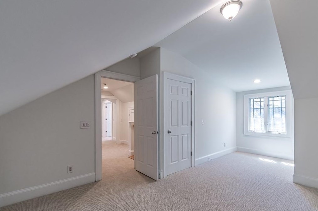 2149 Oakview Rd, Atlanta GA  30317-2637 exterior