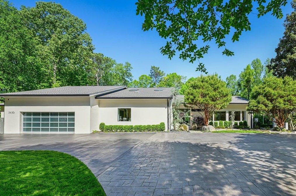 3620 Ridgewood Rd, Atlanta GA  30327-2422 exterior
