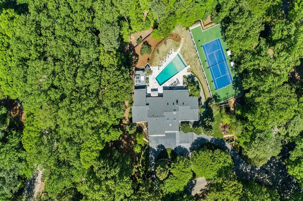 3620 Ridgewood Rd, Atlanta GA  30327-2422 exterior