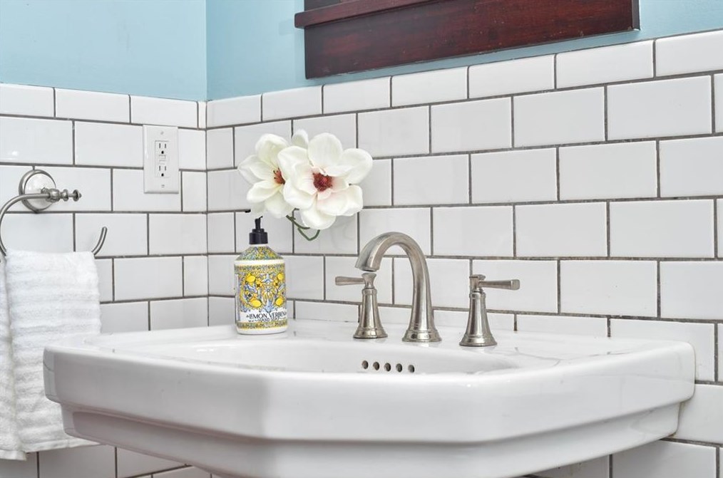 153 Kings Hwy, Decatur GA  30030-5224 exterior