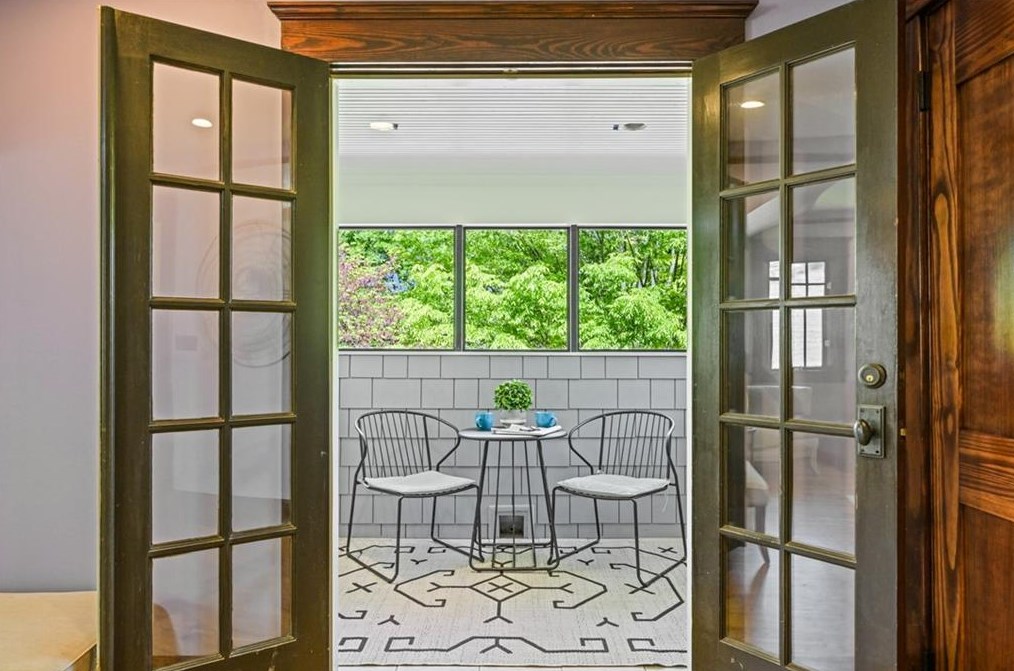 153 Kings Hwy, Decatur GA  30030-5224 exterior